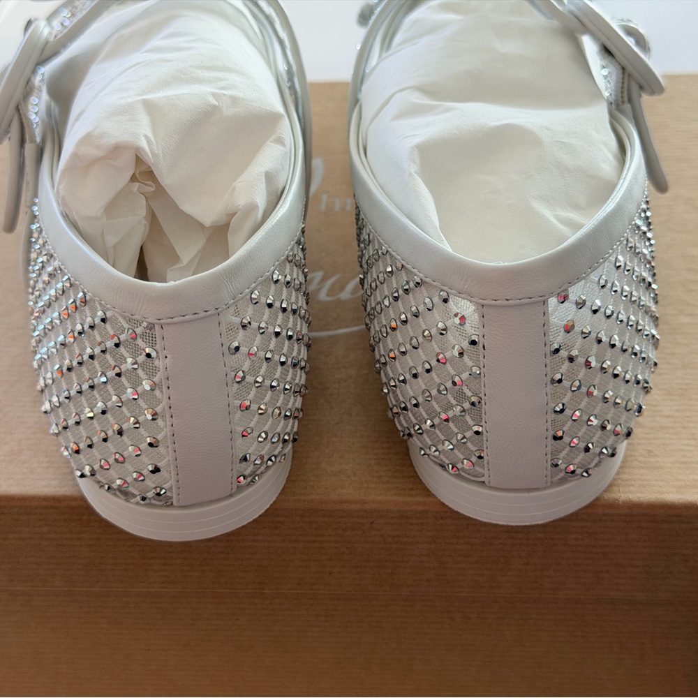 Christian Louboutin MAMASTRAPITINA Strass Crystal Mesh Ballerina Flat Shoes
9.5 - Picture 10 of 16